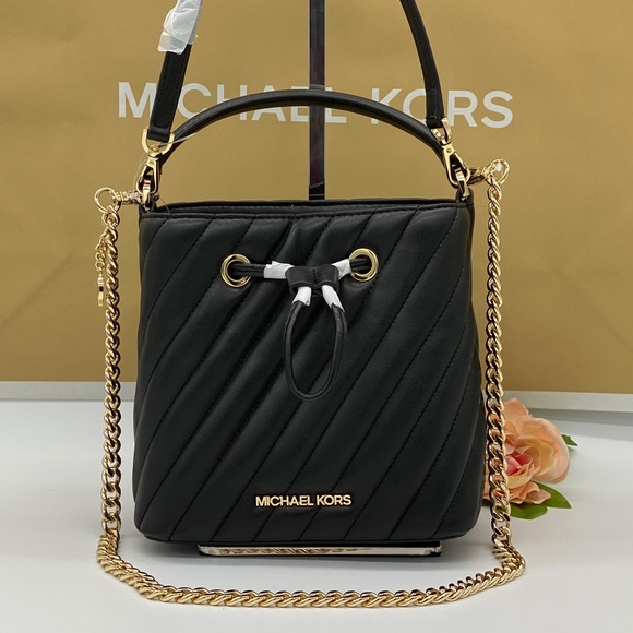MICHAEL KORS SMALL BUCKET XBODY BLACK - Picture 5 of 16